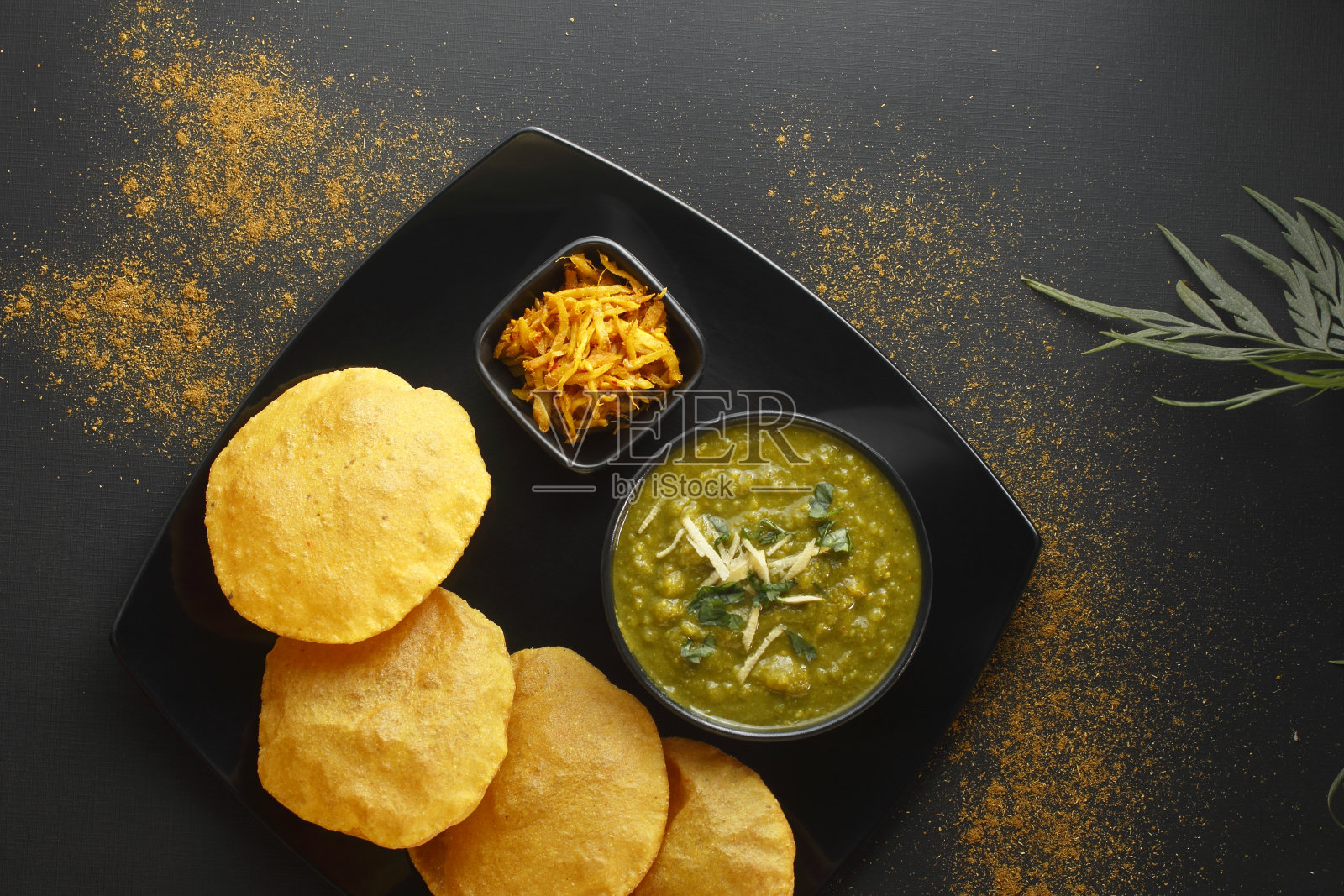 酸辣酱和马沙拉酱照片摄影图片