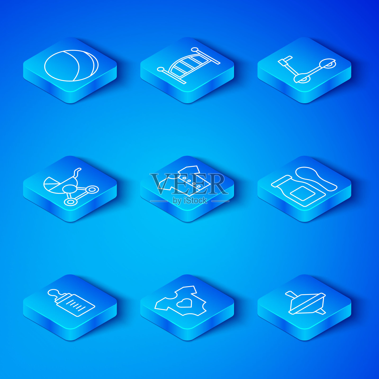 集线奶瓶，t恤，衣服，酸奶在勺子，滑板车，婴儿车，沙滩球和旋转玩具图标。向量插画图片素材