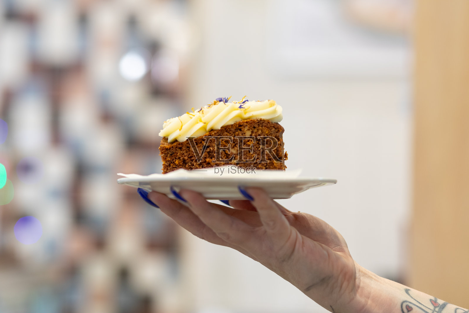 胡萝卜蛋糕照片摄影图片