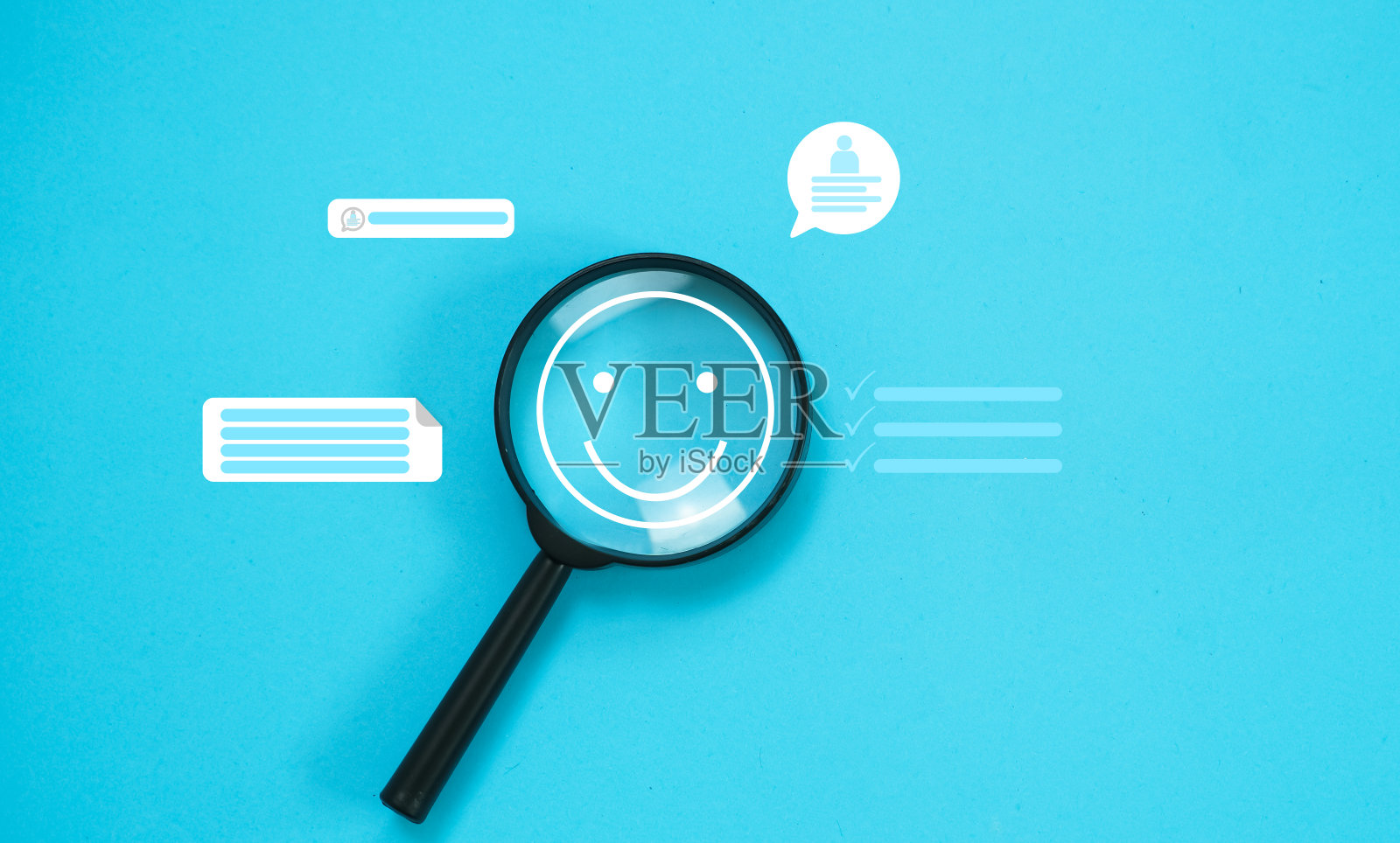 概念评论和客户反馈评论，放大镜上的笑脸图标，评论评论，评级，照片摄影图片