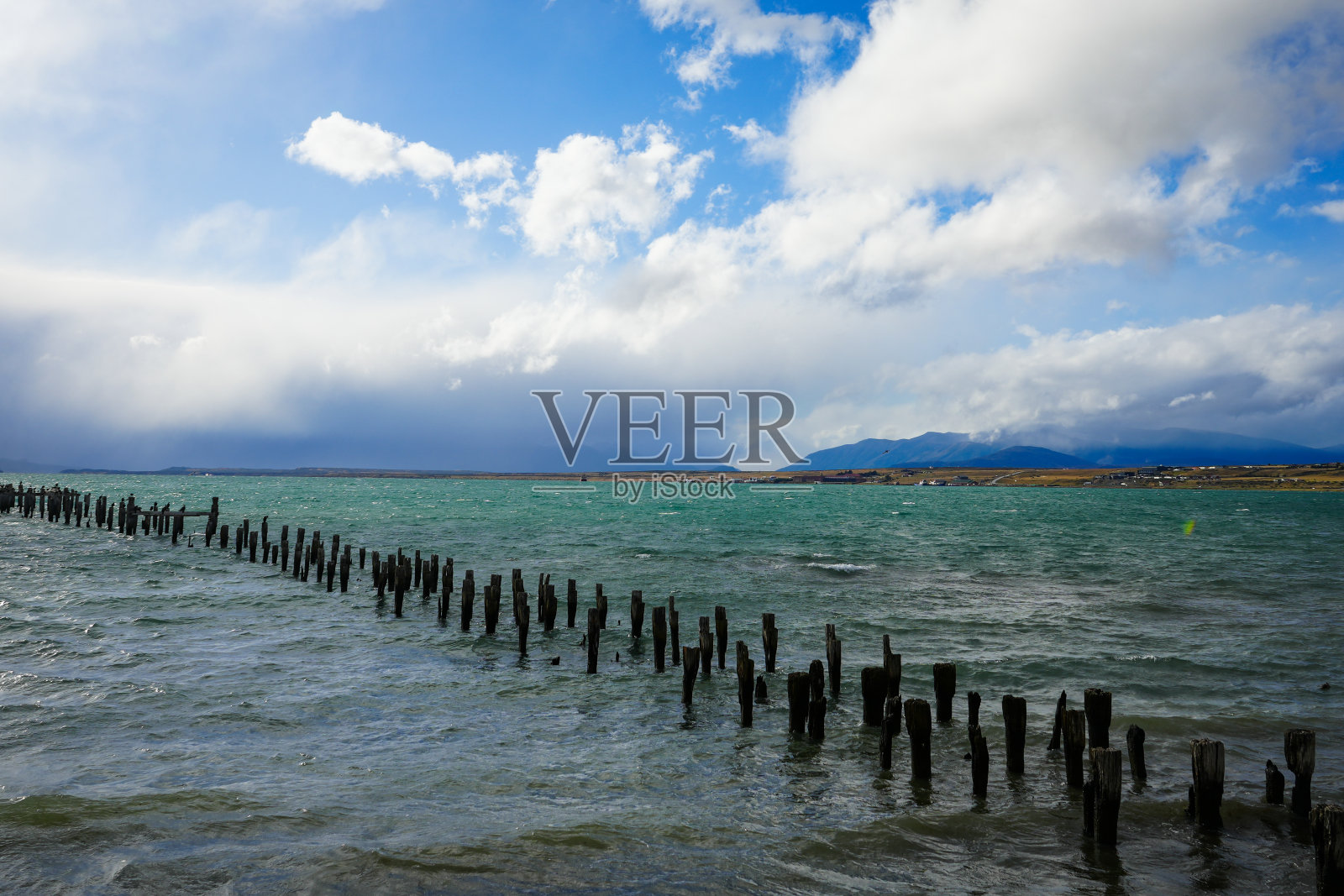 巴塔哥尼亚的老码头和港口照片摄影图片