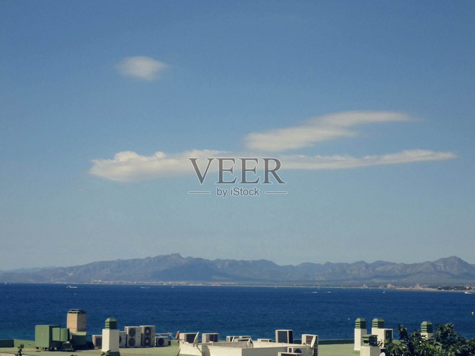 萨洛是主要的夏季旅游目的地照片摄影图片