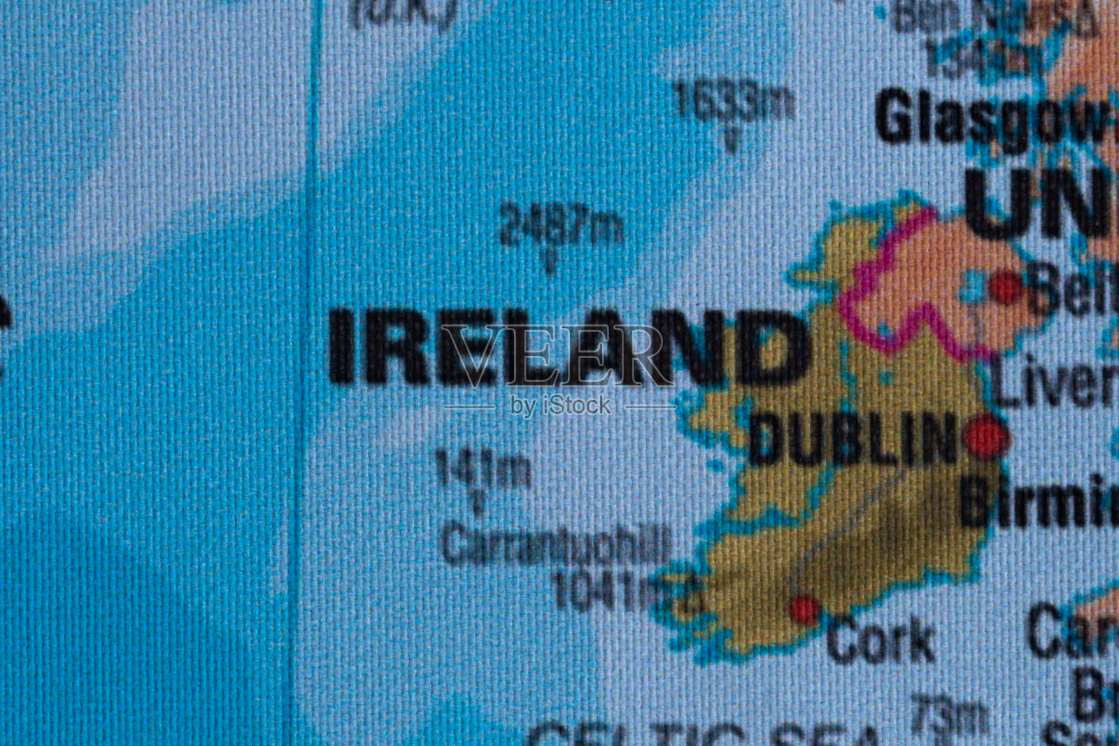 爱尔兰在地理地球仪上的地图视图。照片摄影图片