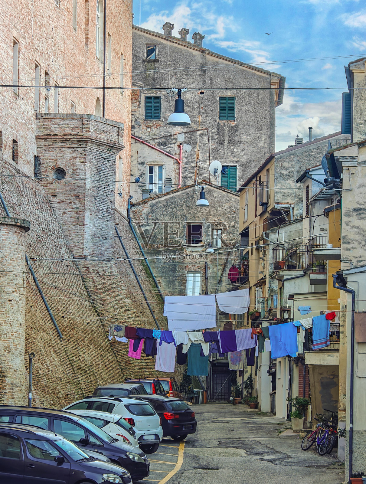 意大利杰西的防御城墙照片摄影图片