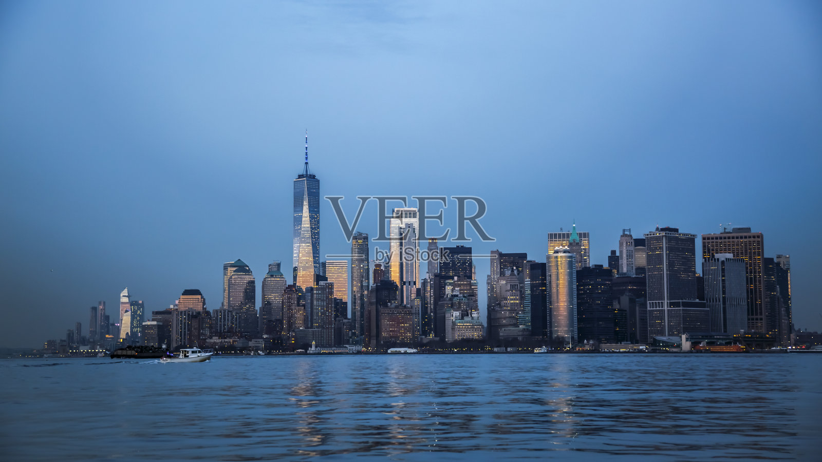 晚上从哈德逊湾到曼哈顿照片摄影图片