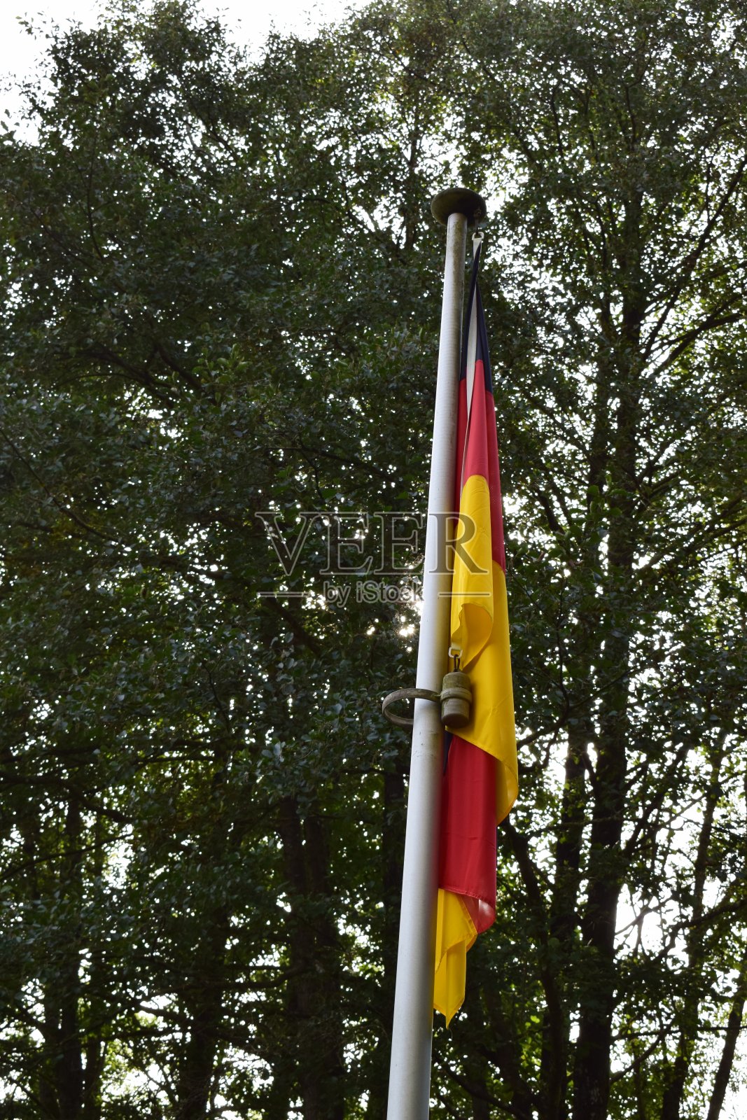 悬挂的德国国旗照片摄影图片