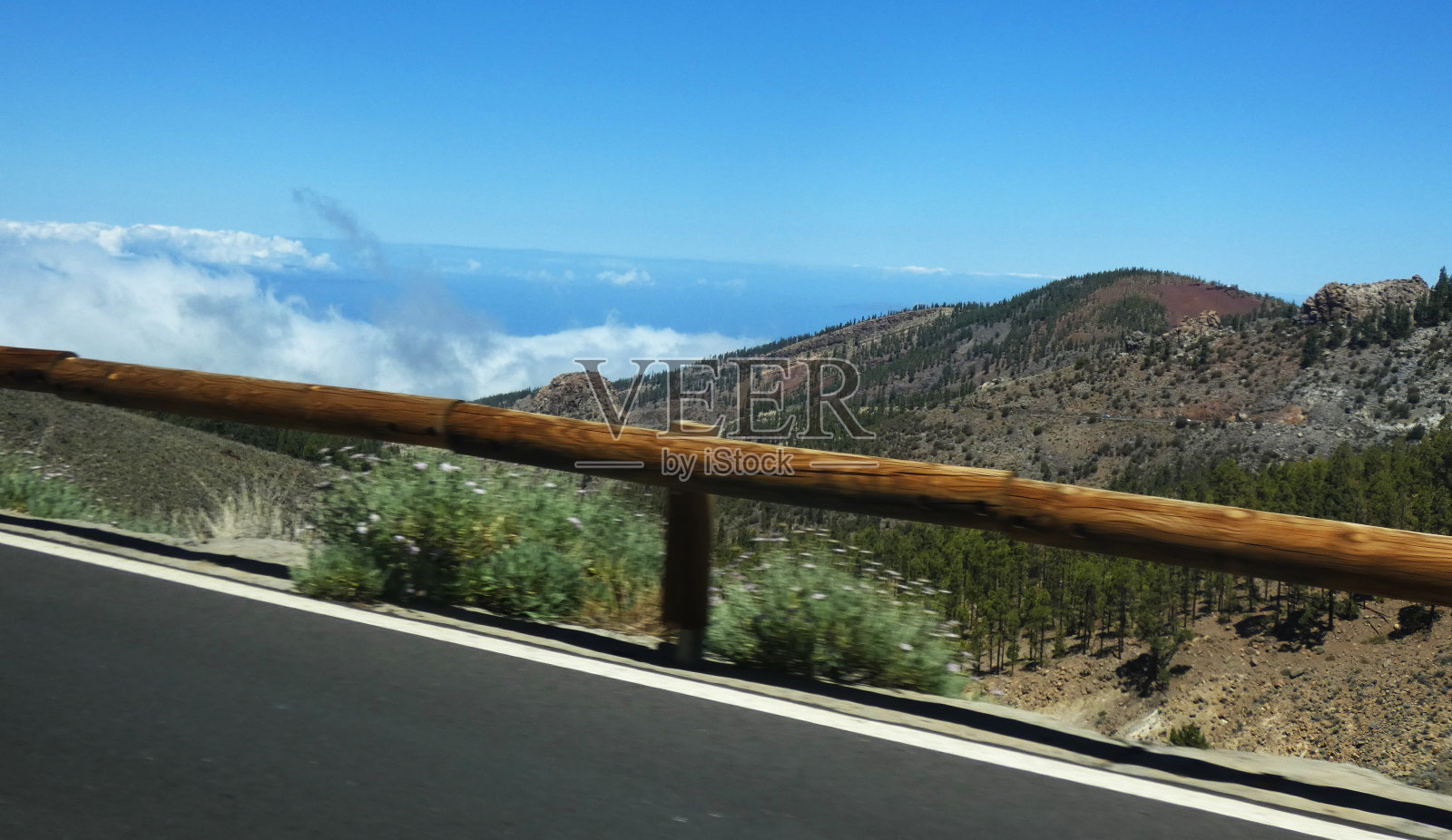 2023年，特内里费岛的云上之路照片摄影图片