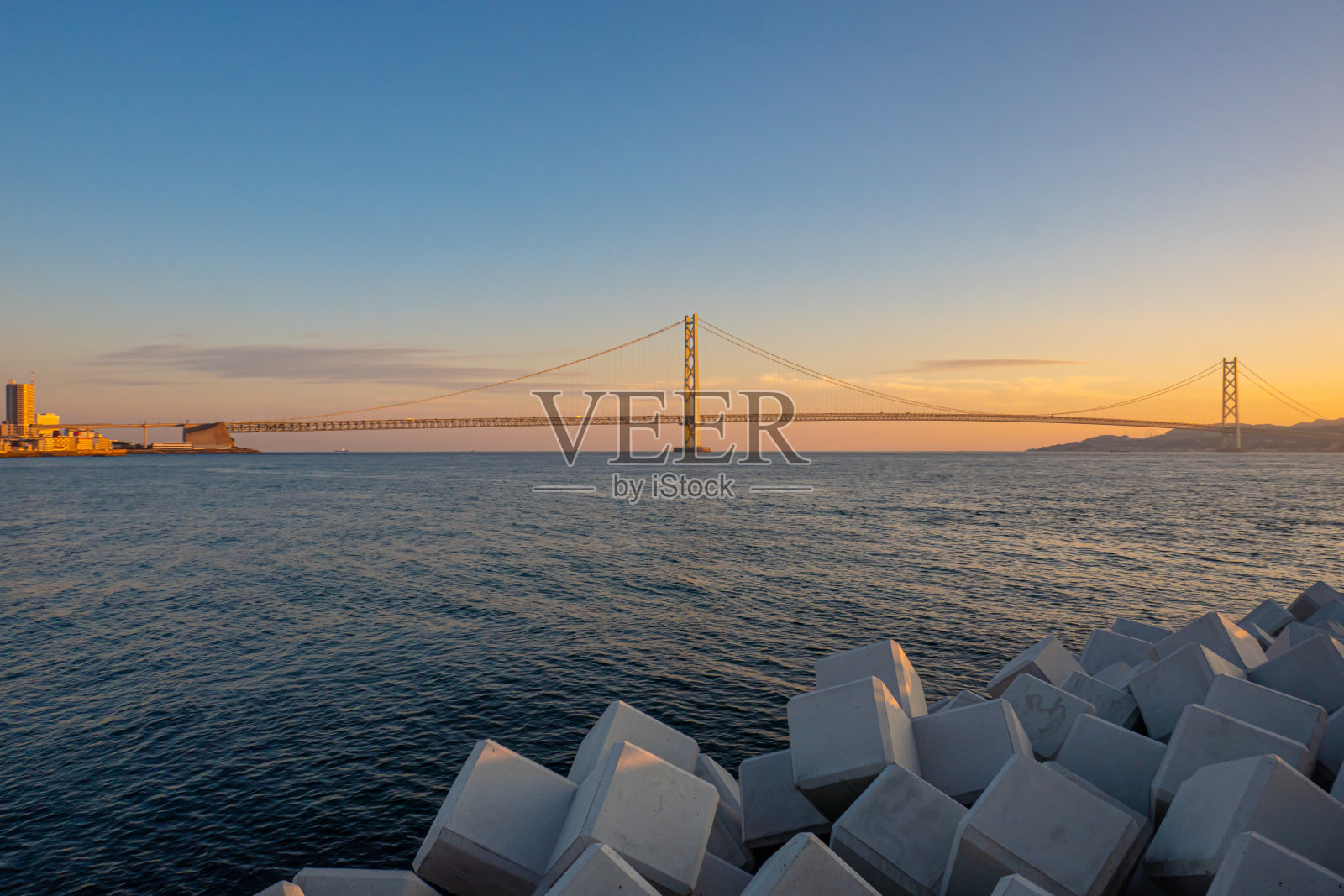 晚上的桥照片摄影图片