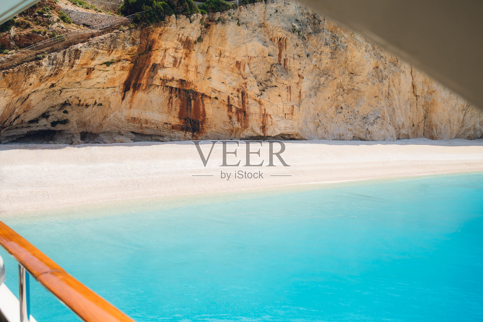 希腊莱夫卡达的波尔图卡茨基海滩照片摄影图片