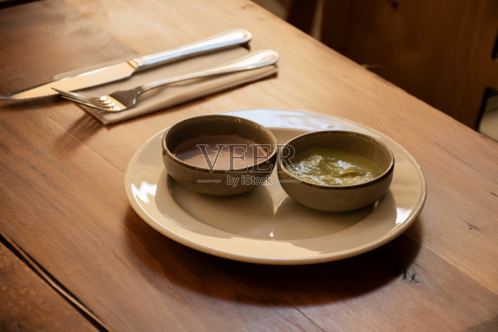 智利一家美食餐厅的开胃酱照片摄影图片