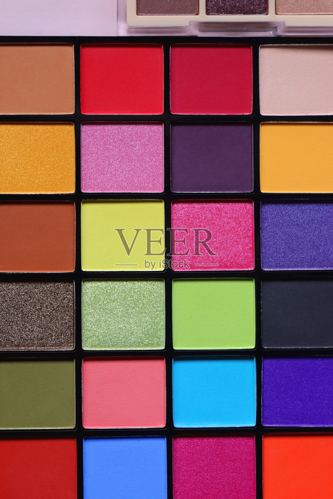 眼影调色板上的粉红色背景照片摄影图片