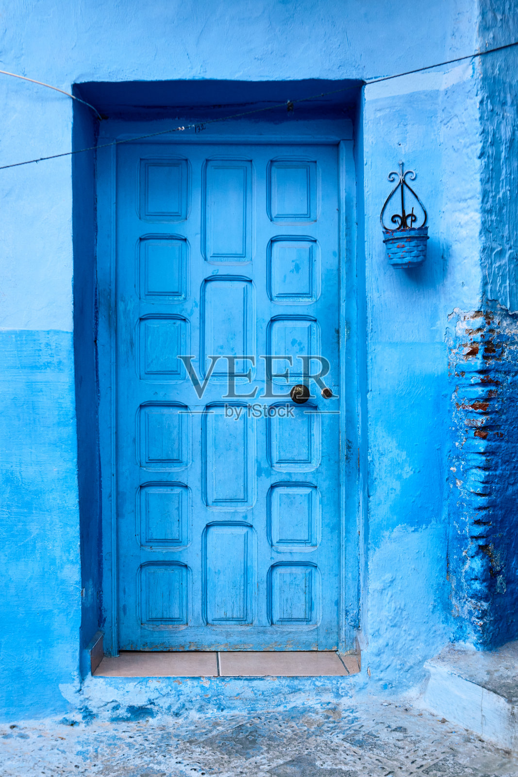 摩洛哥舍夫沙万的蓝色门照片摄影图片