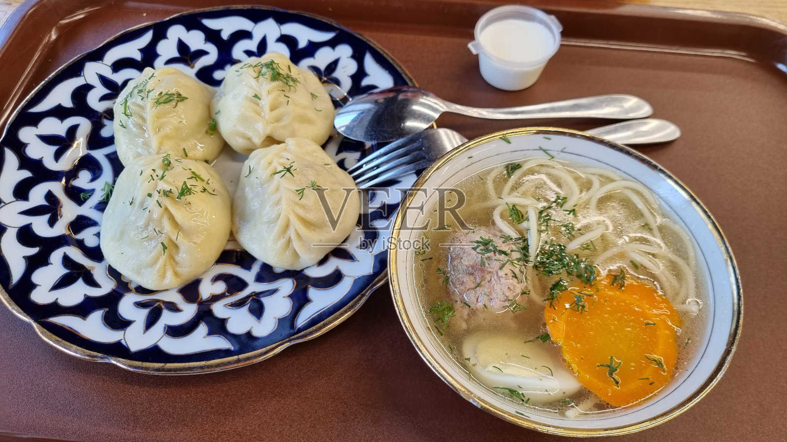 中亚菜系的一道菜。照片摄影图片