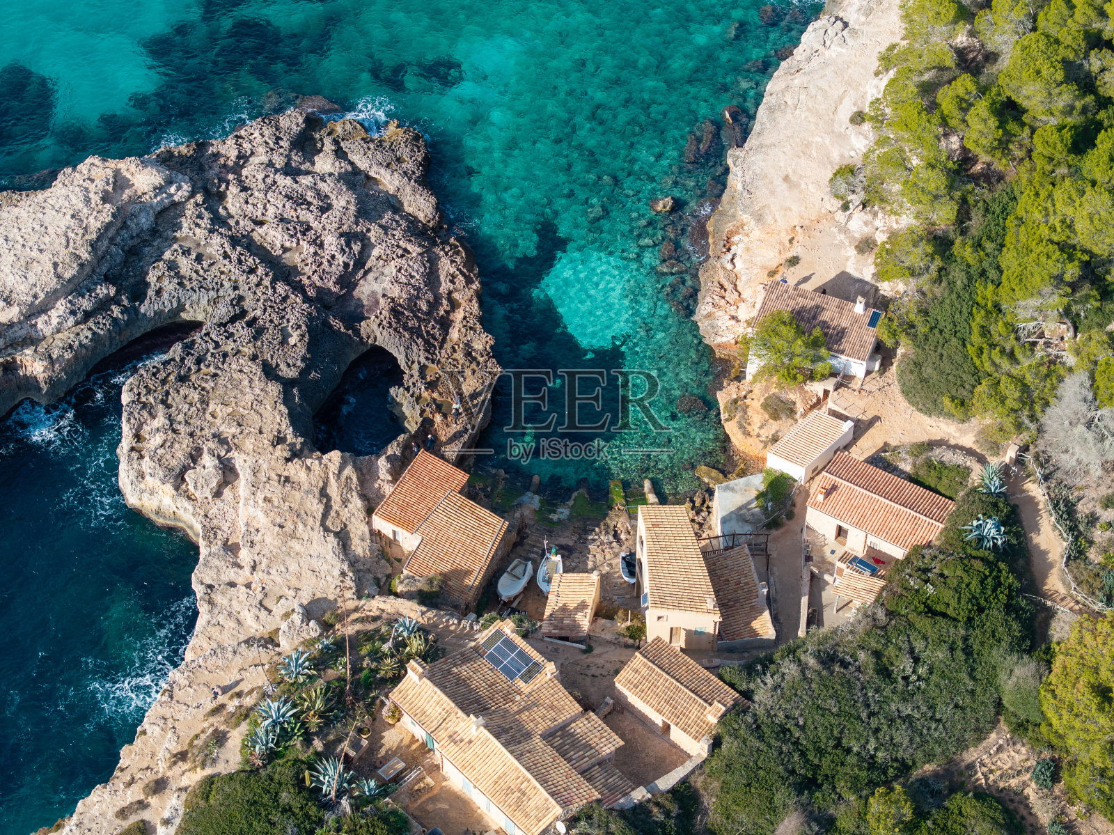 无人机观察Calo des Moro和s'Almunia照片摄影图片