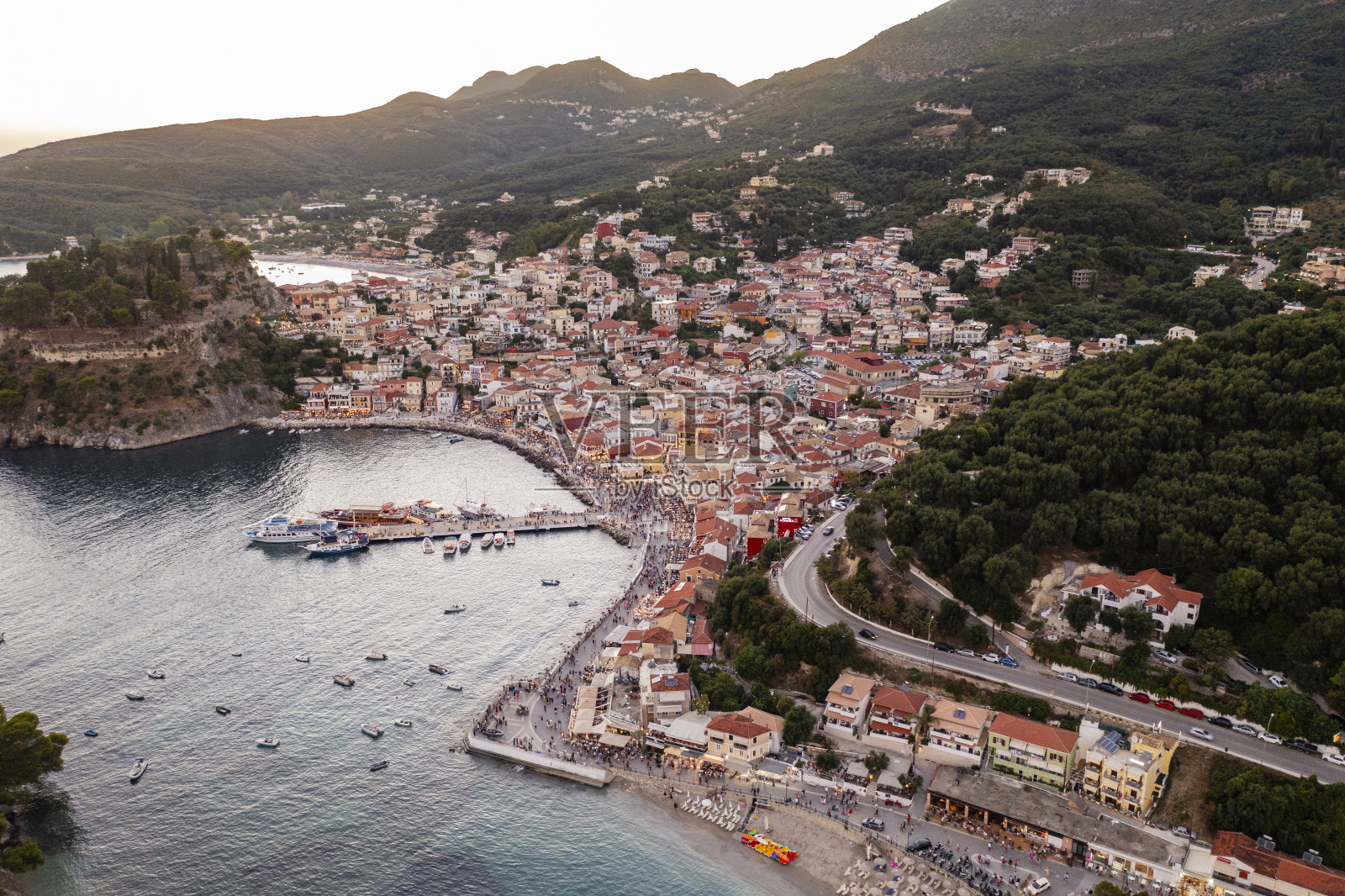 希腊帕尔加的无人机视图照片摄影图片