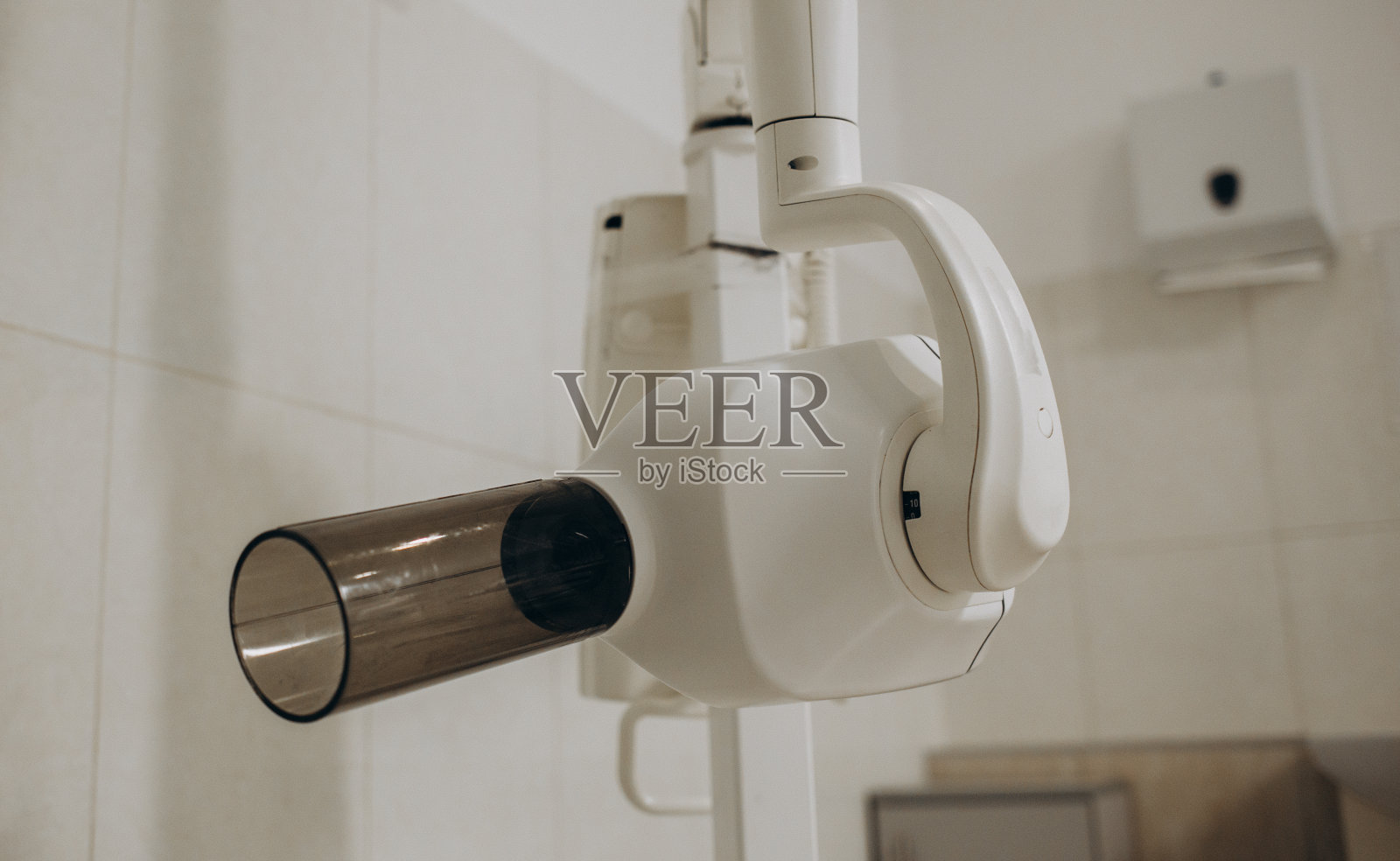 牙科现代全景放射照相设备。牙科办公室。照片摄影图片