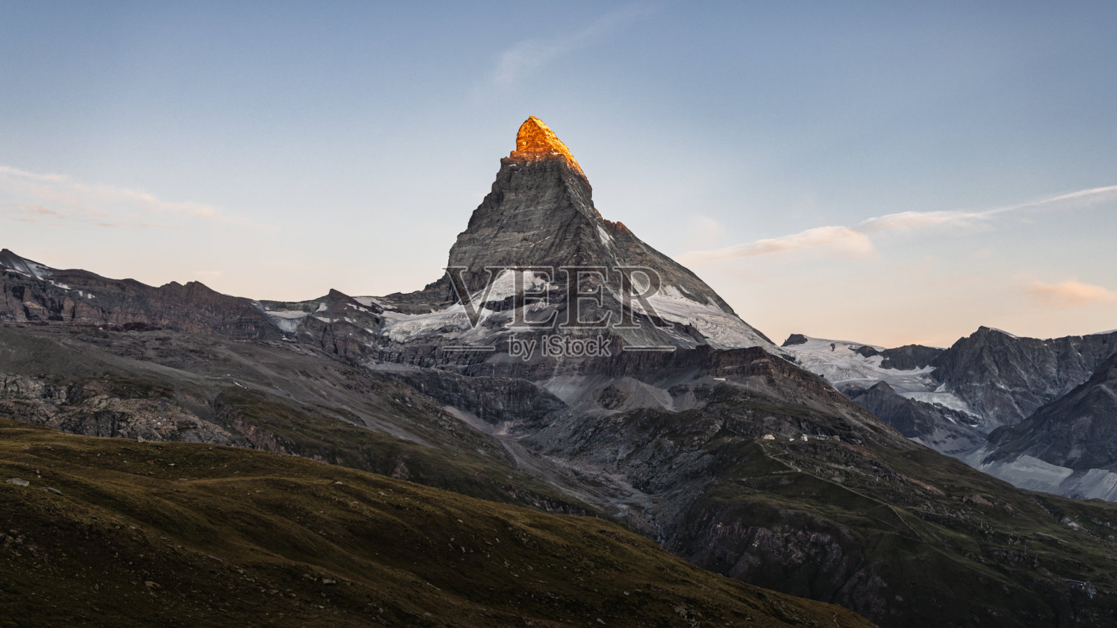 瑞士马特洪峰采尔马特马特洪峰发光的日出瑞士阿尔卑斯山照片摄影图片