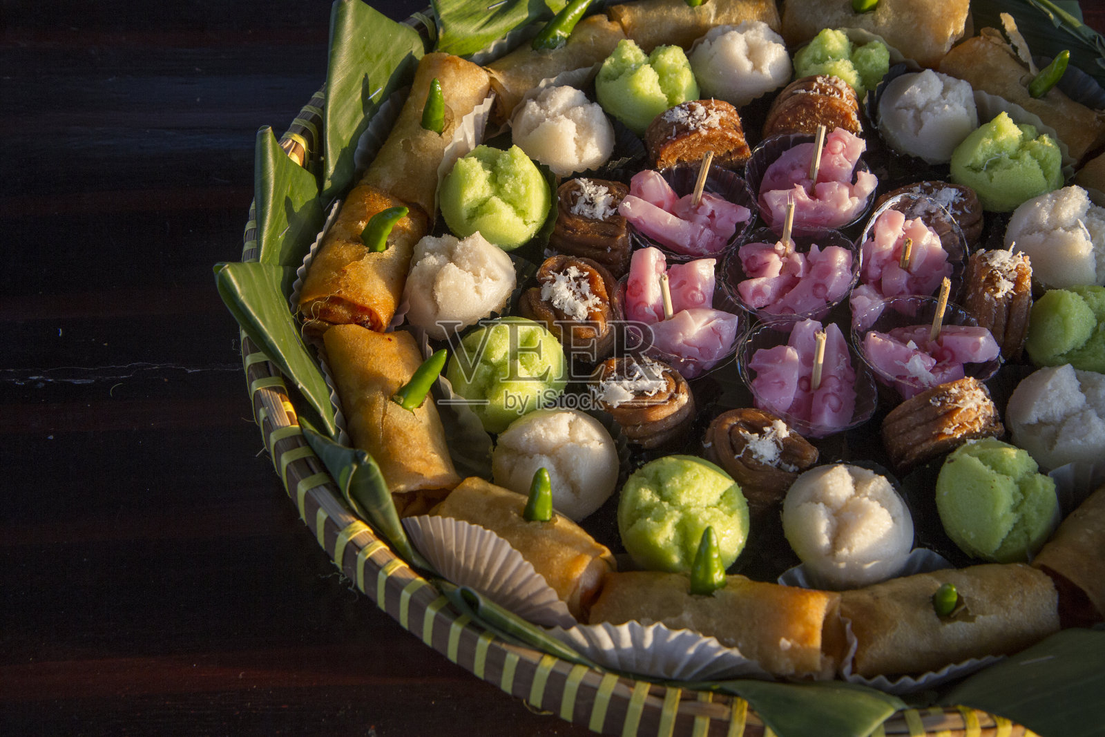 jajanan pasar，印尼传统小吃照片摄影图片