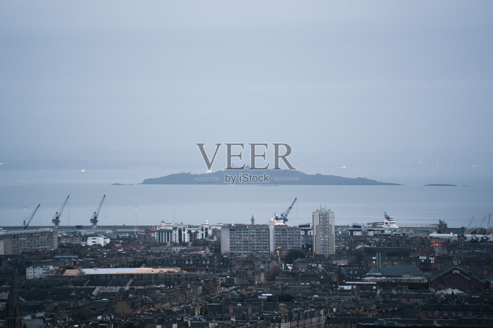 英国苏格兰爱丁堡的海滨岛照片摄影图片