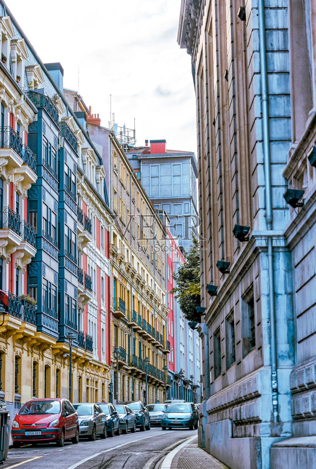 西班牙毕尔巴鄂及其周边典型建筑的建筑细节照片摄影图片