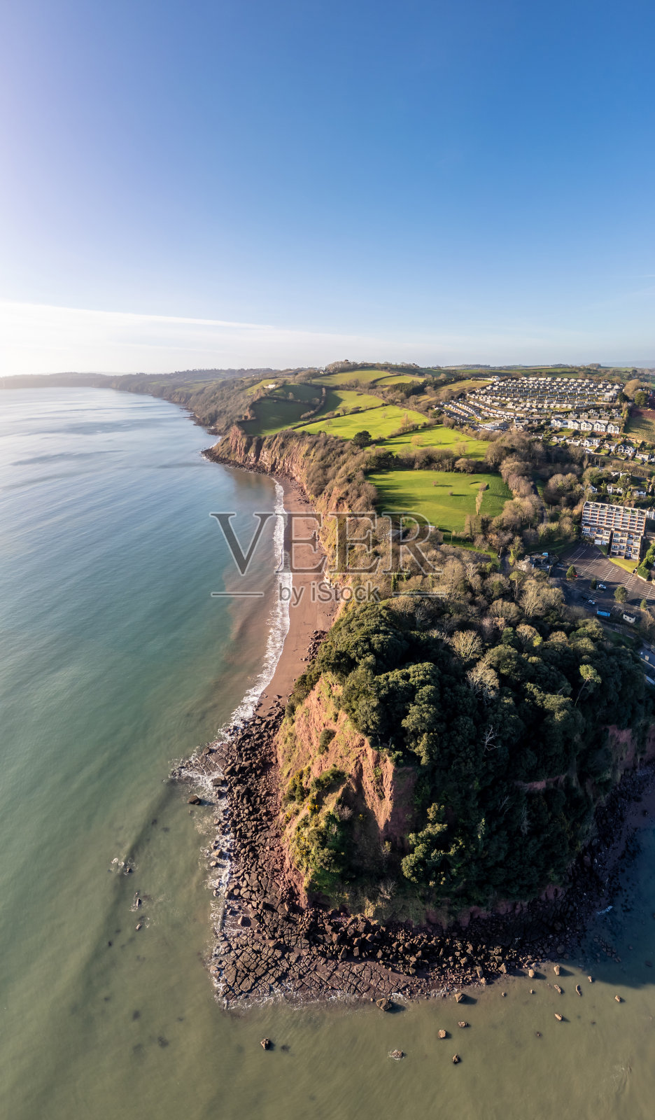 泰格茅斯对面的尼斯海岬照片摄影图片