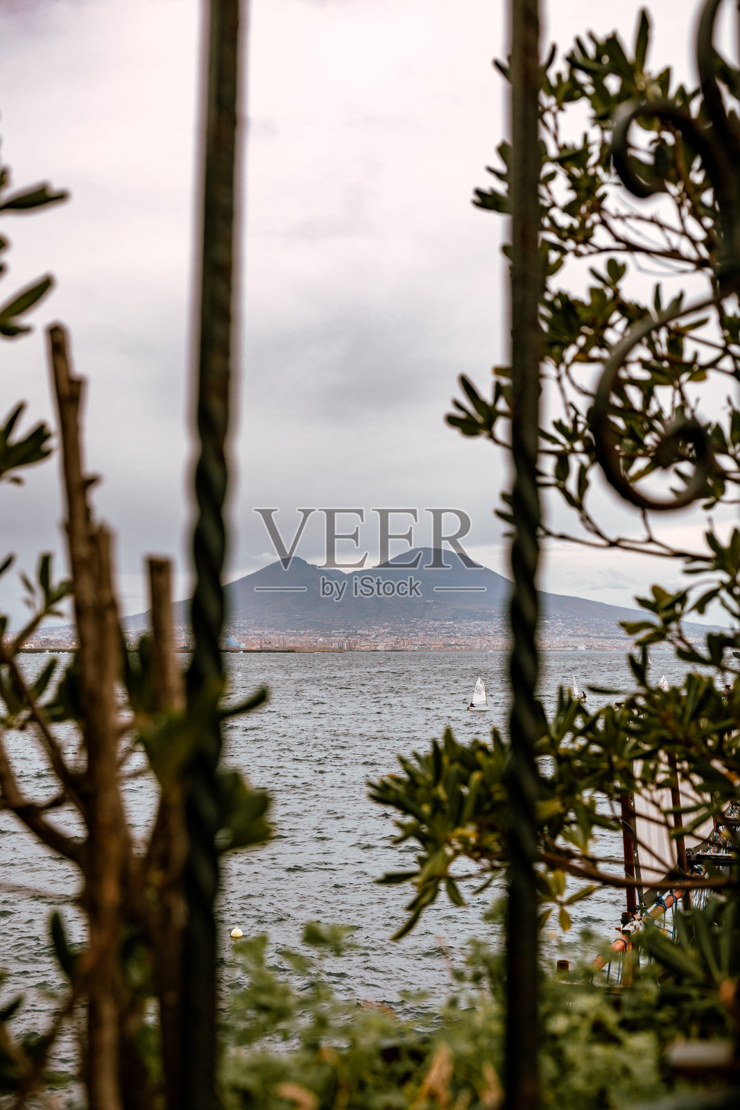 去意大利的那不勒斯，去欧洲旅行。照片摄影图片