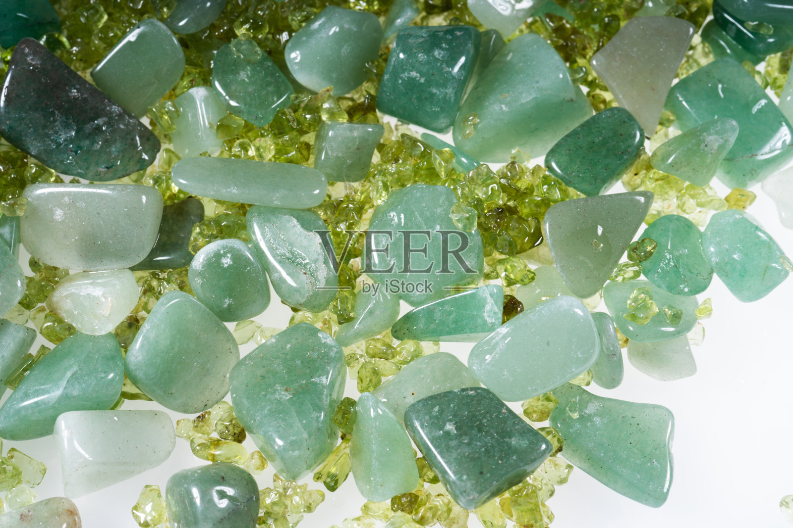 设置宝石晶体矿物放松和冥想。能量治疗矿物。巫术，水晶仪式，放松脉轮，气场解读。平躺，俯视图照片摄影图片