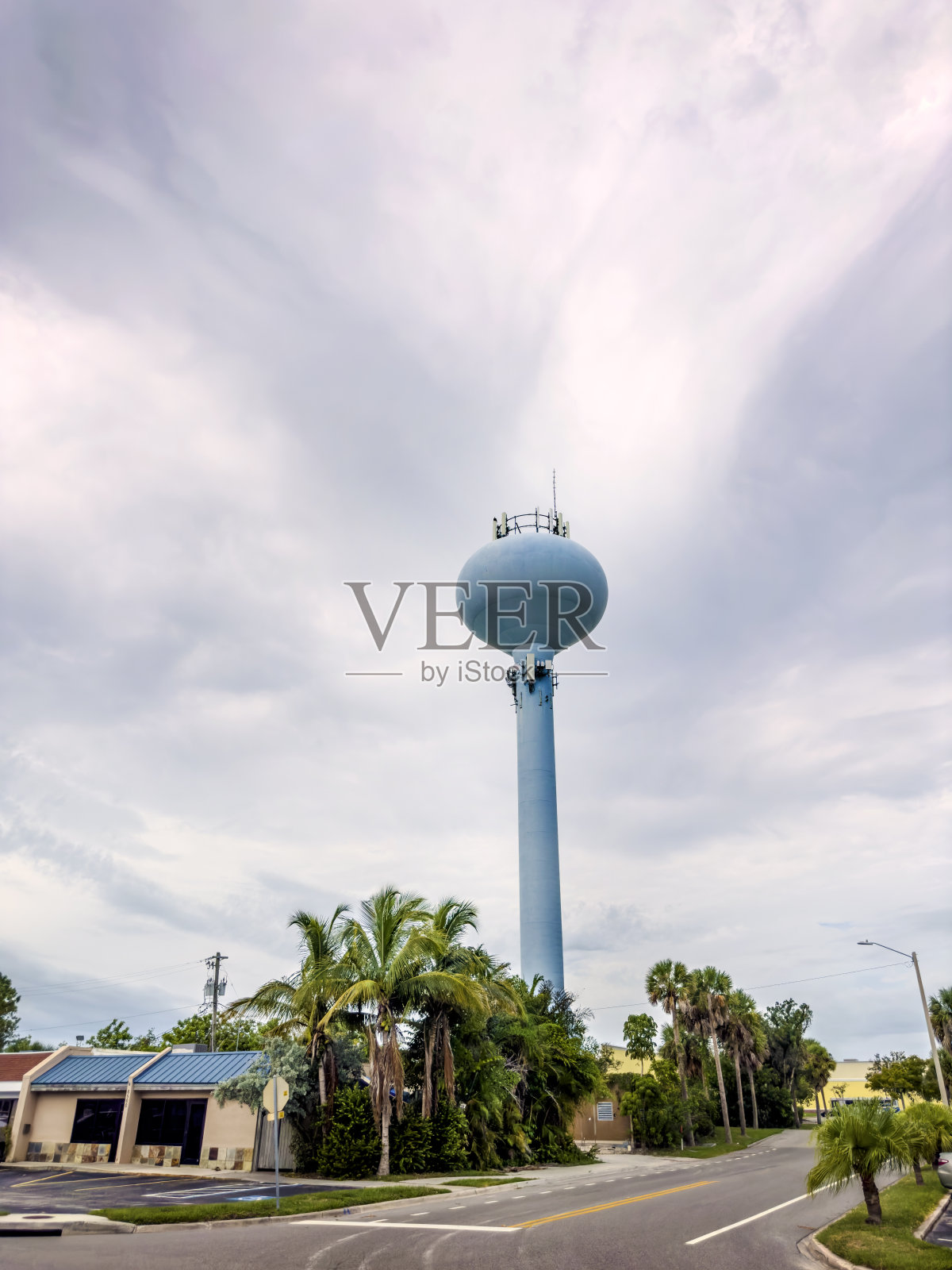 球形高蓄水塔照片摄影图片