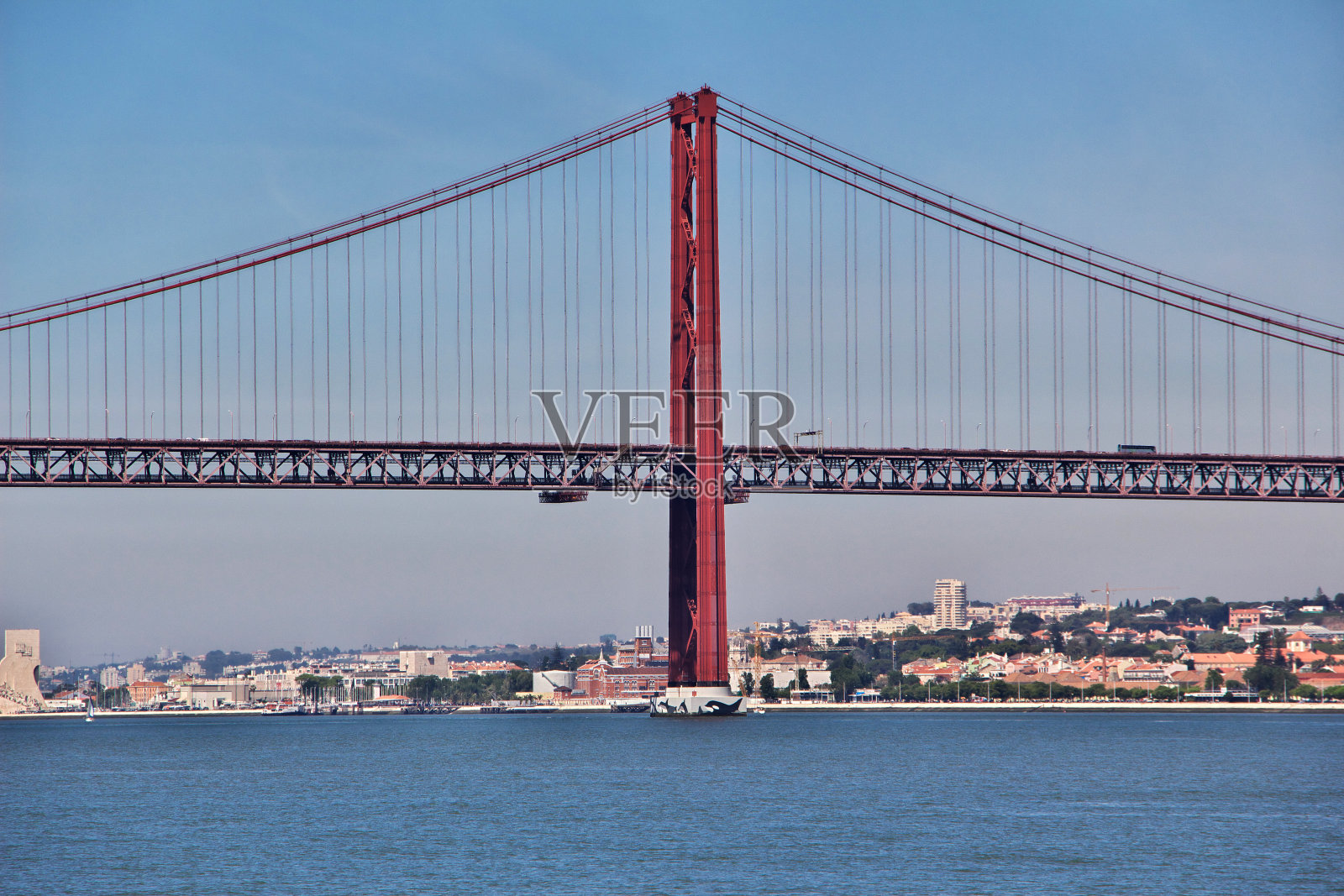 4月25日，葡萄牙里斯本大桥照片摄影图片