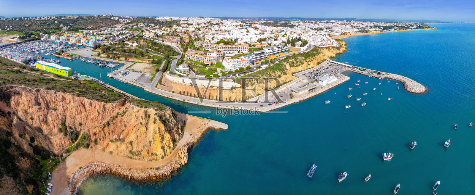 葡萄牙阿尔加维阿尔布费拉村无人机鸟瞰图照片摄影图片