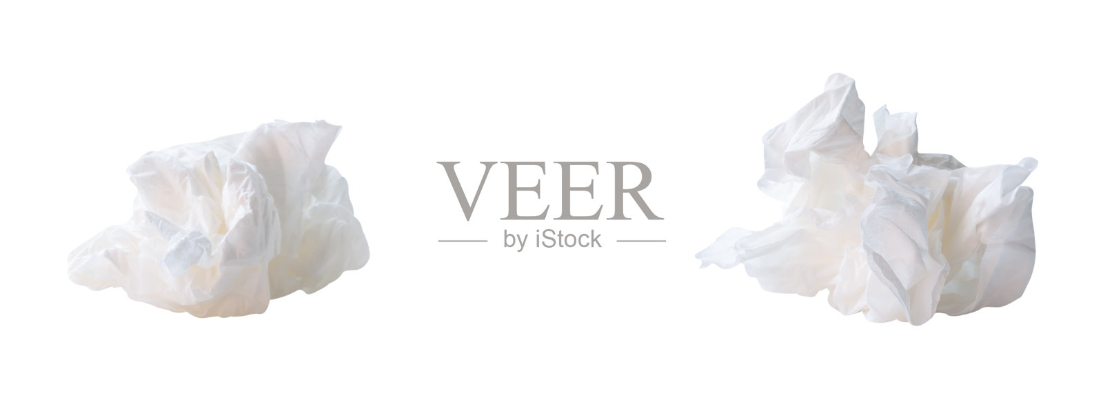 白色拧紧或皱巴巴的卫生纸或餐巾纸在厕所或洗手间使用后的正面视图，在白色背景上与剪贴路径隔离照片摄影图片