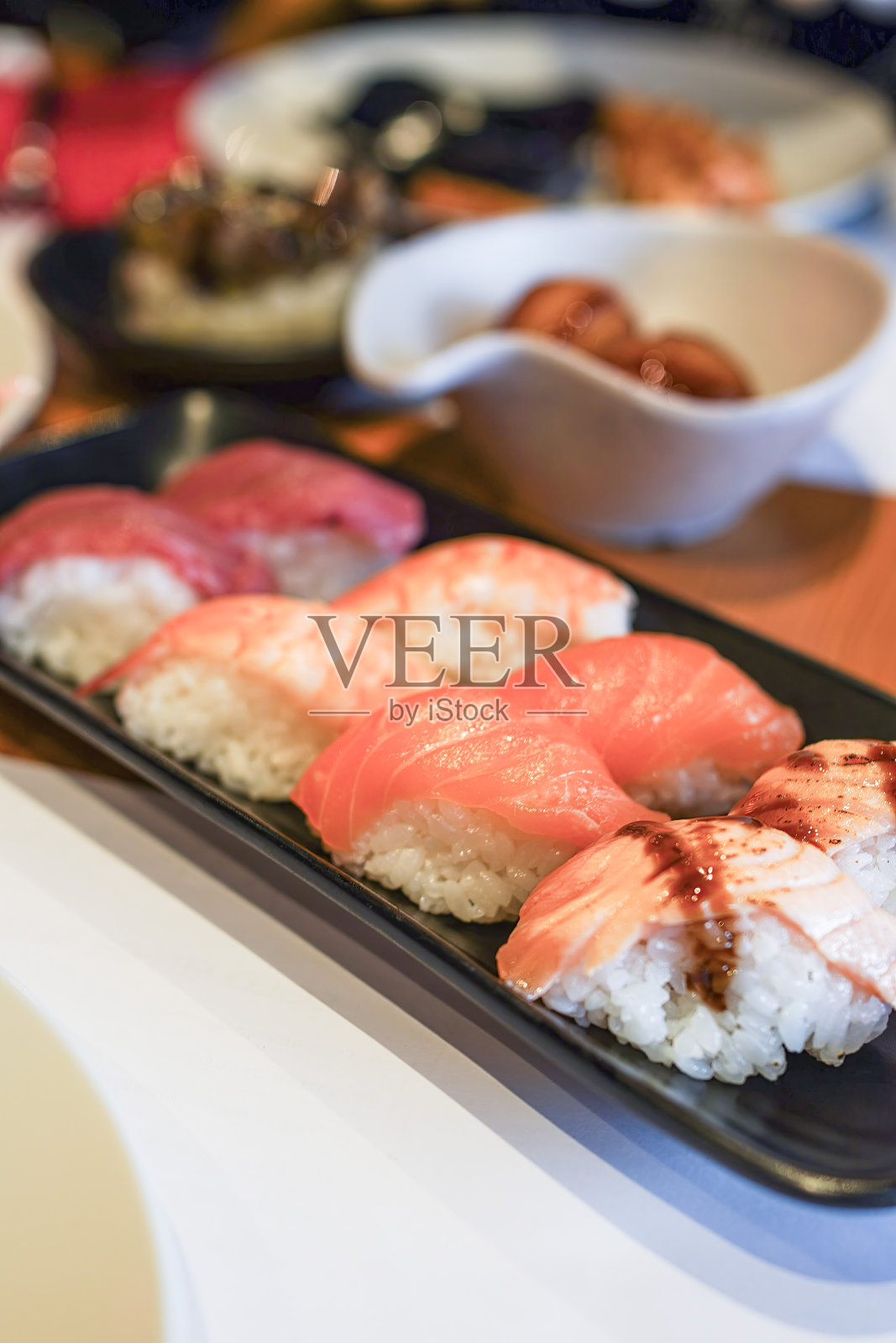 寿司板照片摄影图片