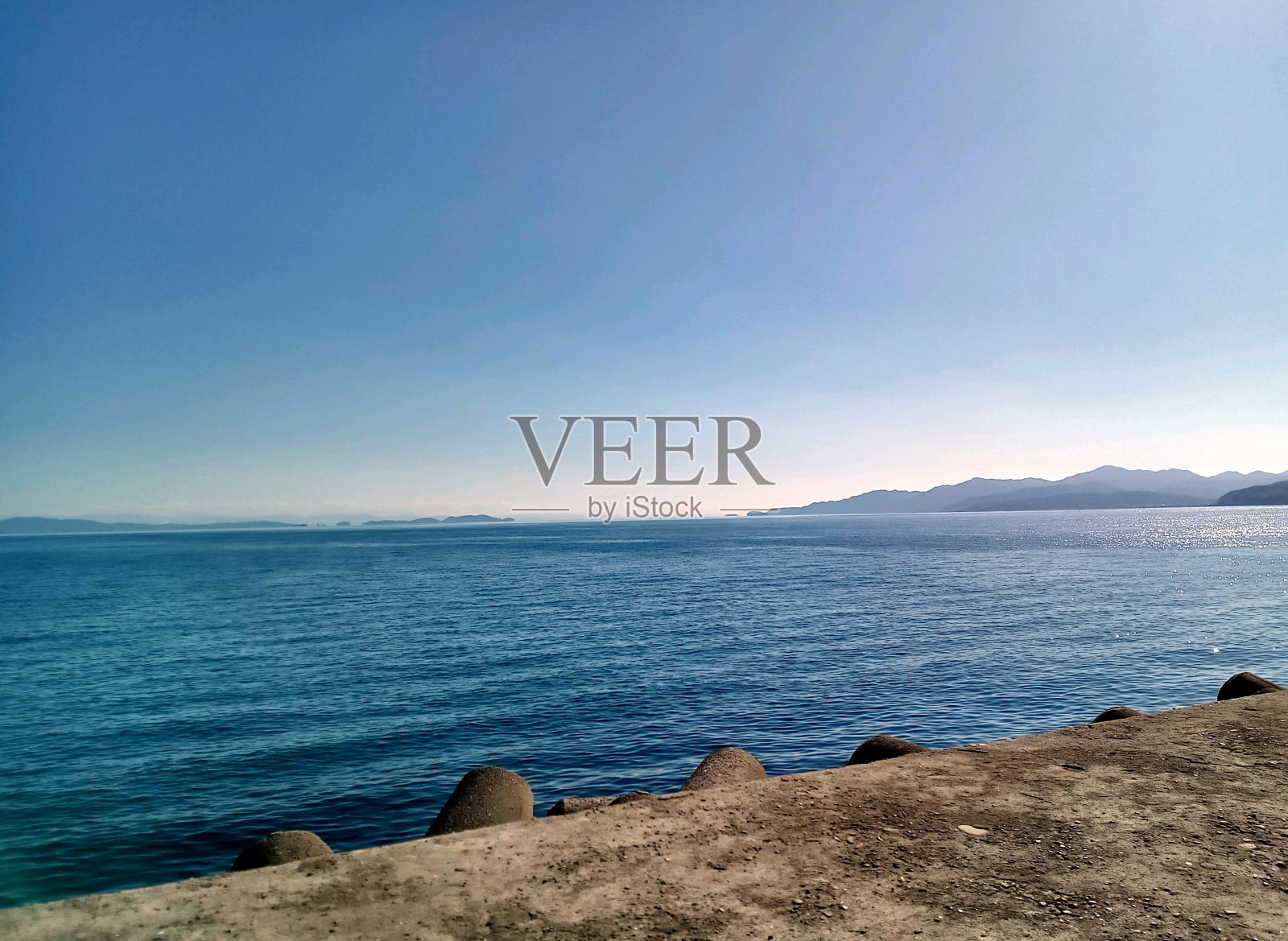 浅滩岛的海与天照片摄影图片