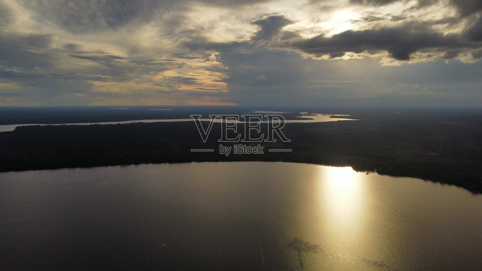 帕尔<e:1>波特尔图卡诺海滩(亚马逊马拉哈拉地区)照片摄影图片