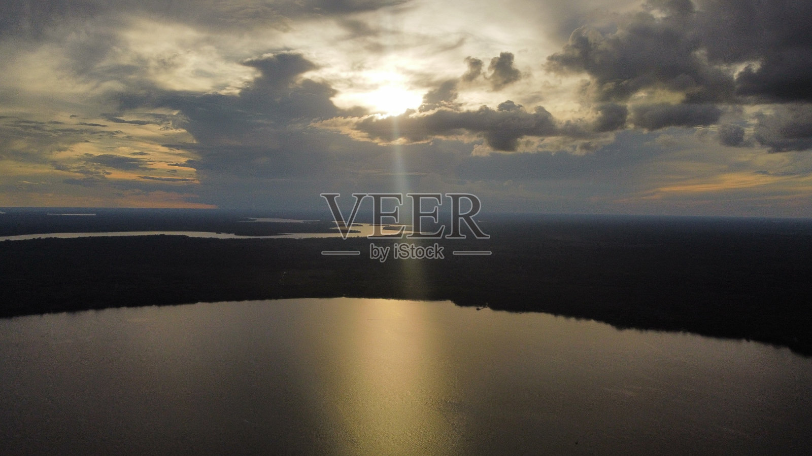 帕尔<e:1>波特尔图卡诺海滩(亚马逊马拉哈拉地区)照片摄影图片