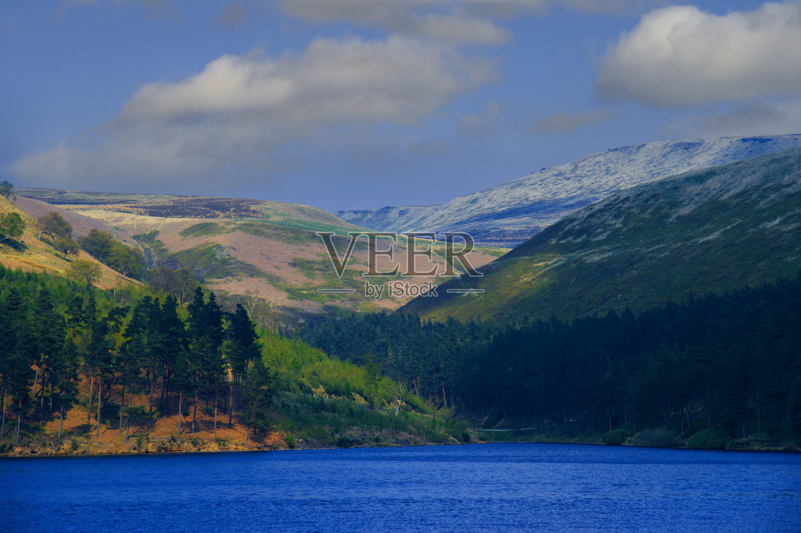 储层照片摄影图片