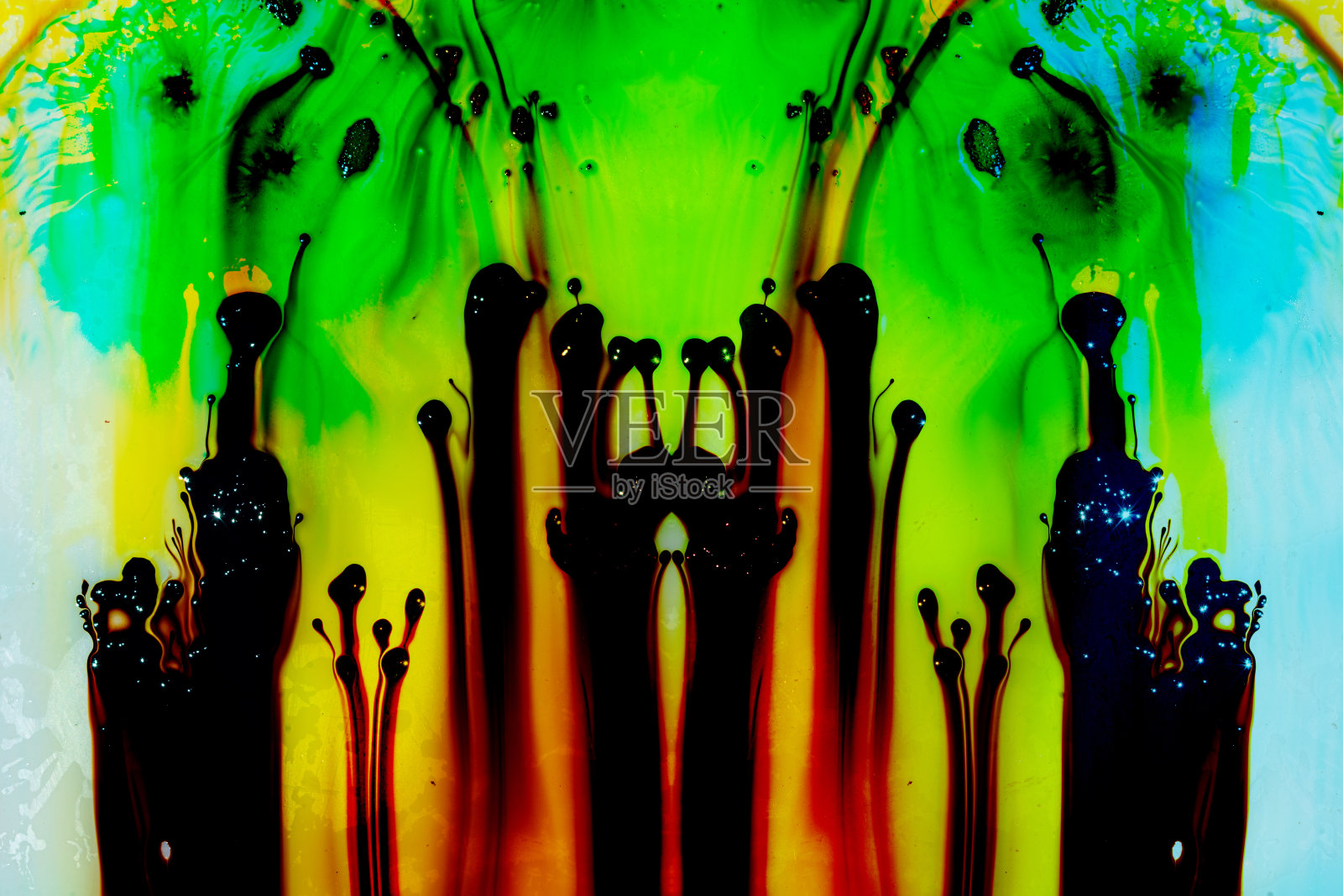 照片的自由洒的颜色与最主要的红色照片摄影图片