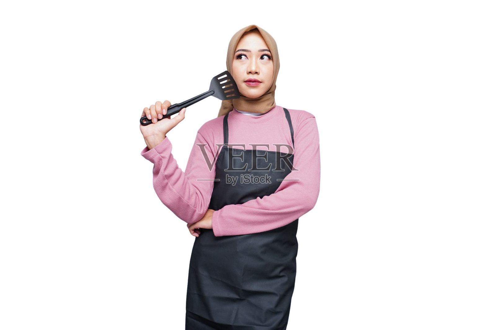 戴头巾的穆斯林女厨师被隔离在白色背景下照片摄影图片