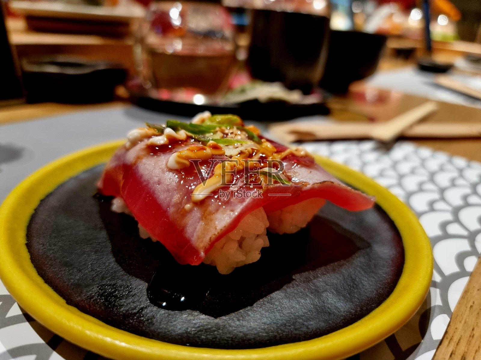 金枪鱼寿司照片摄影图片