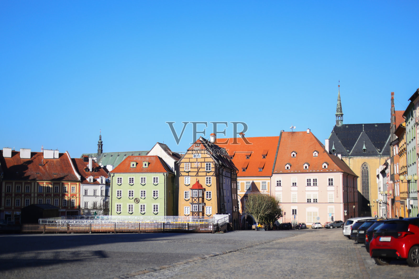 冬日里的捷克小镇照片摄影图片