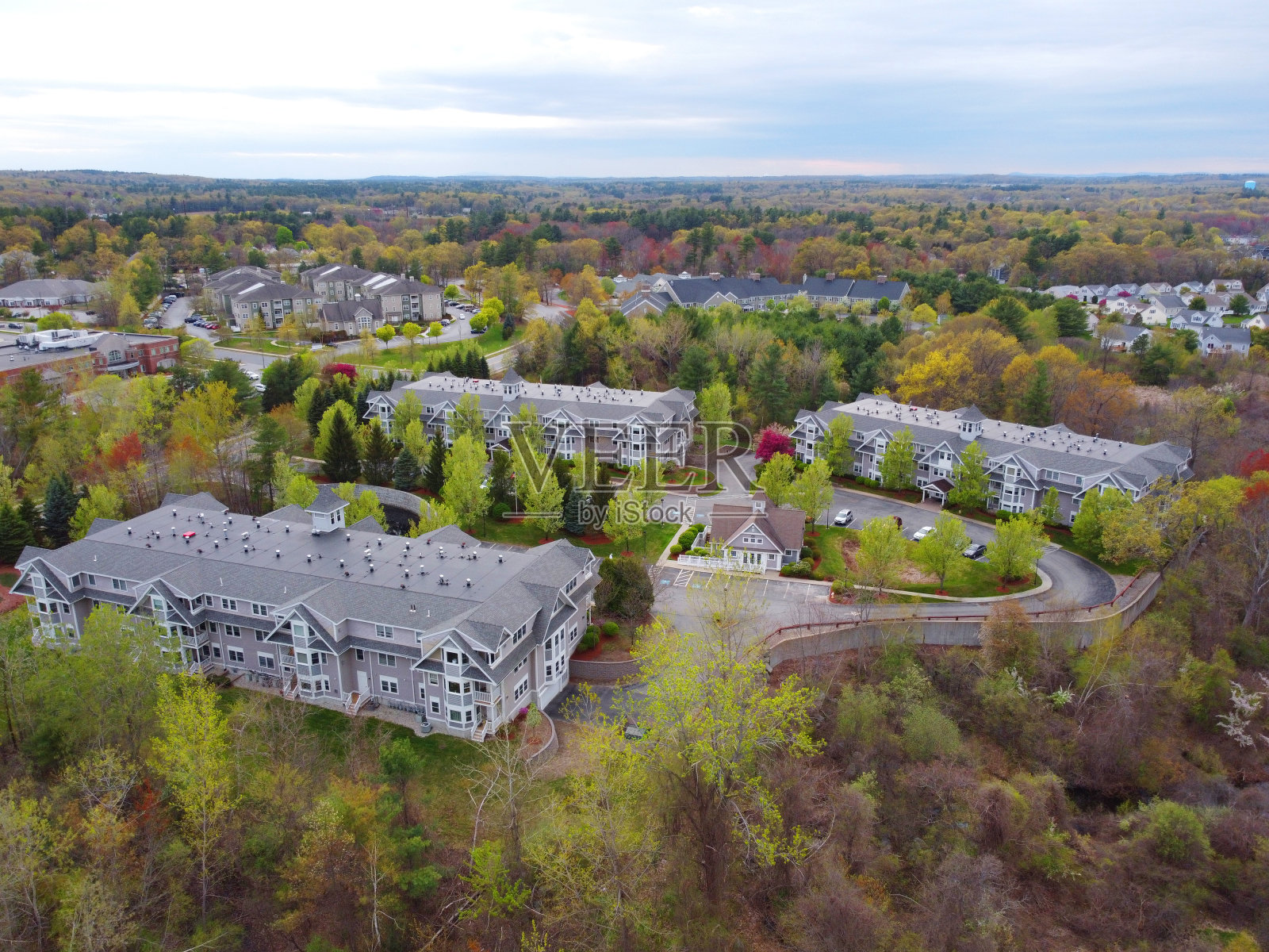 住宅区公寓楼鸟瞰图照片摄影图片