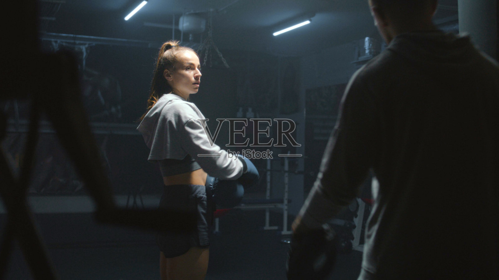 运动员训练和练习格斗冠军照片摄影图片