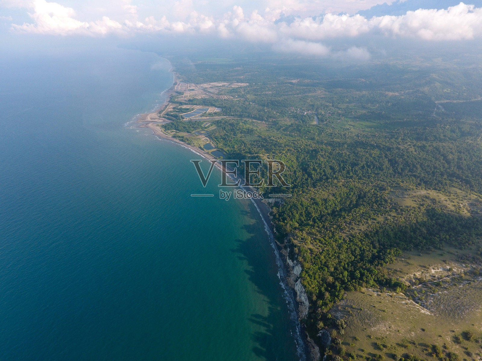 海岸线照片摄影图片