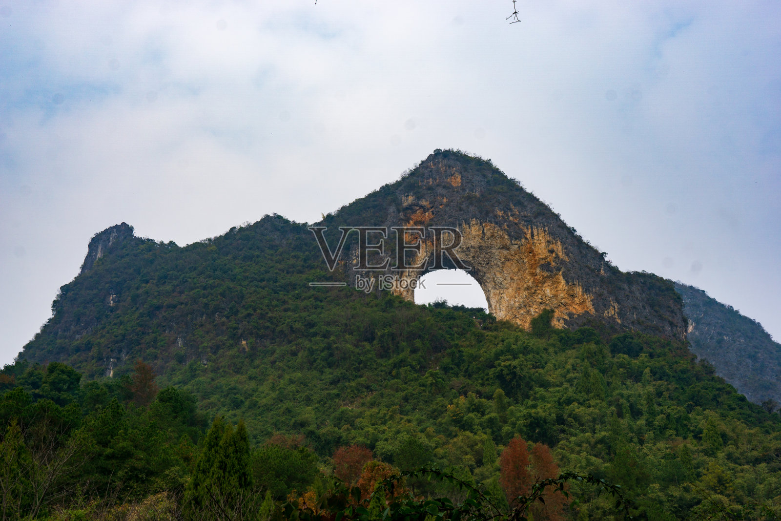 月亮山风景秀丽照片摄影图片