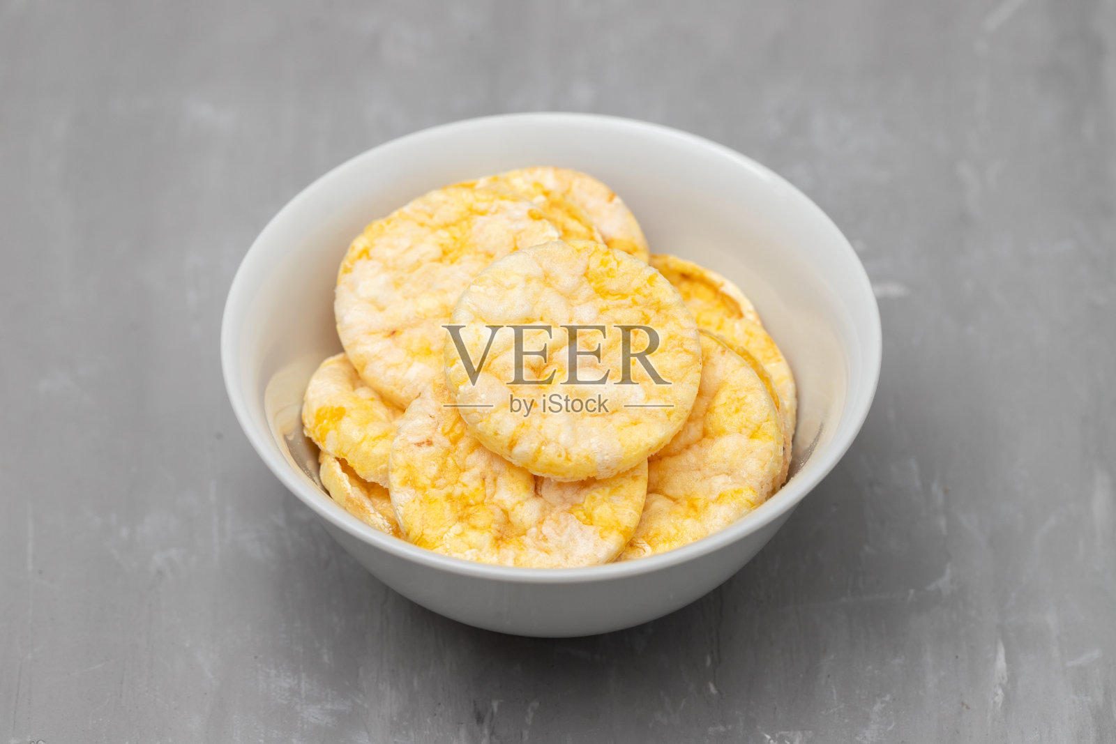 有机素食无麸质小玉米蛋糕照片摄影图片