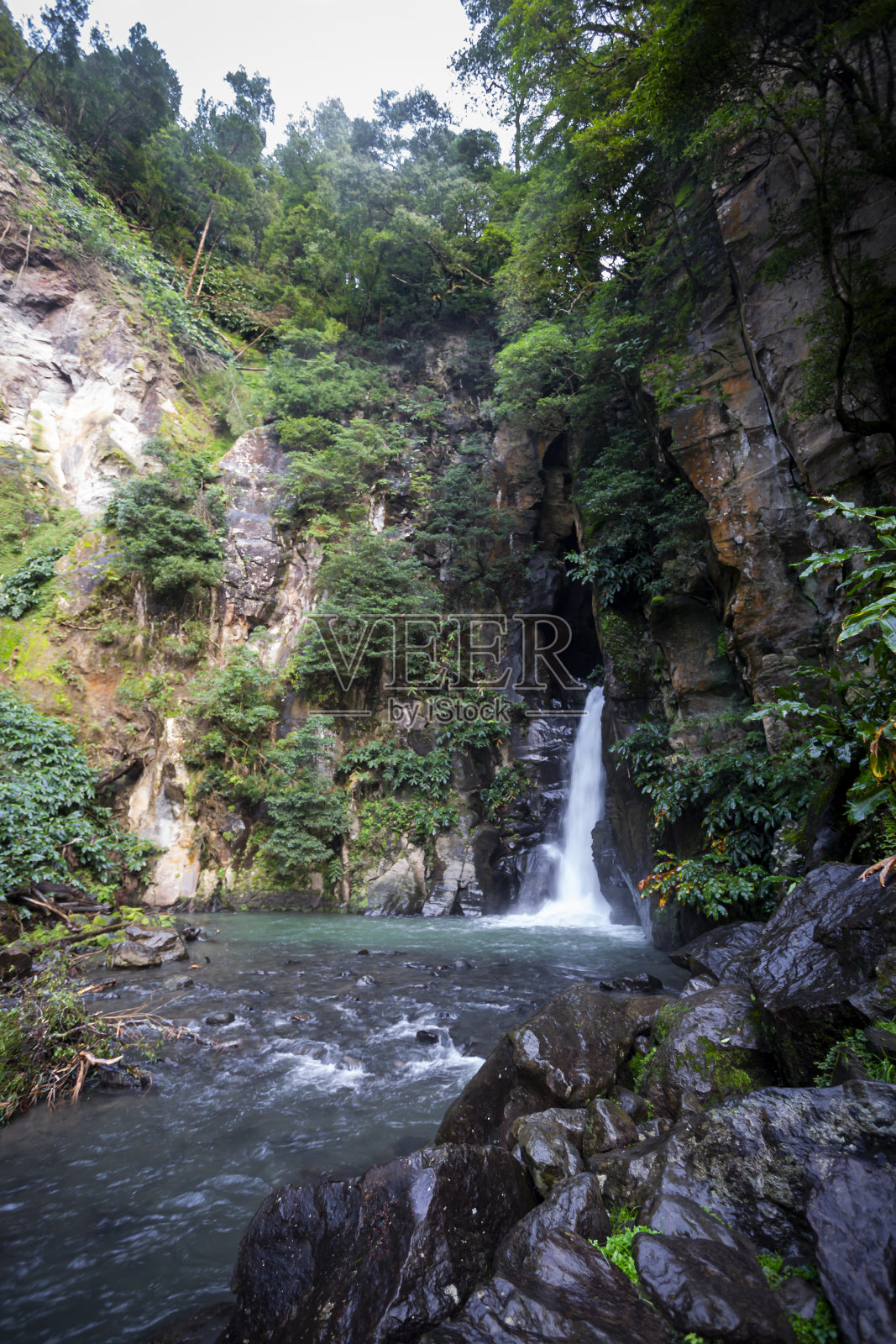瀑布式烤肉照片摄影图片
