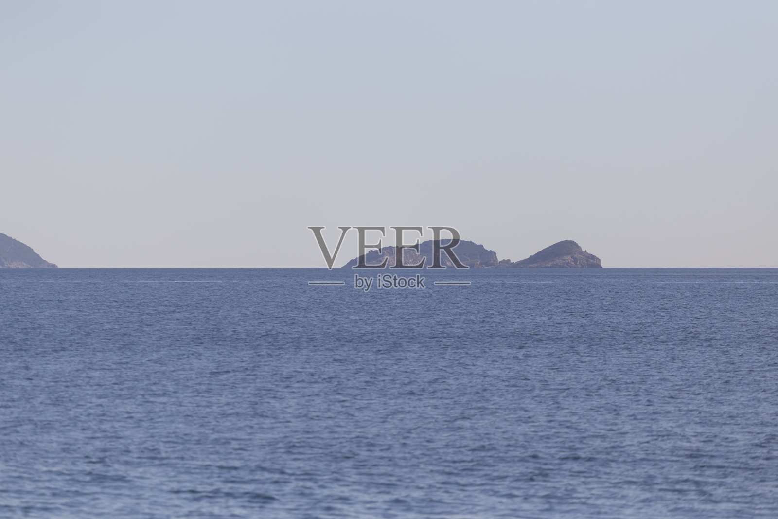 蓝色海面照片摄影图片