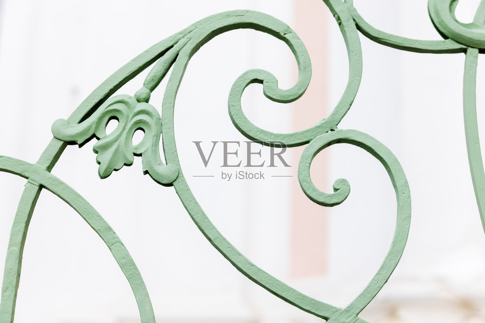 老式绿色锻造栏杆，特写照片照片摄影图片