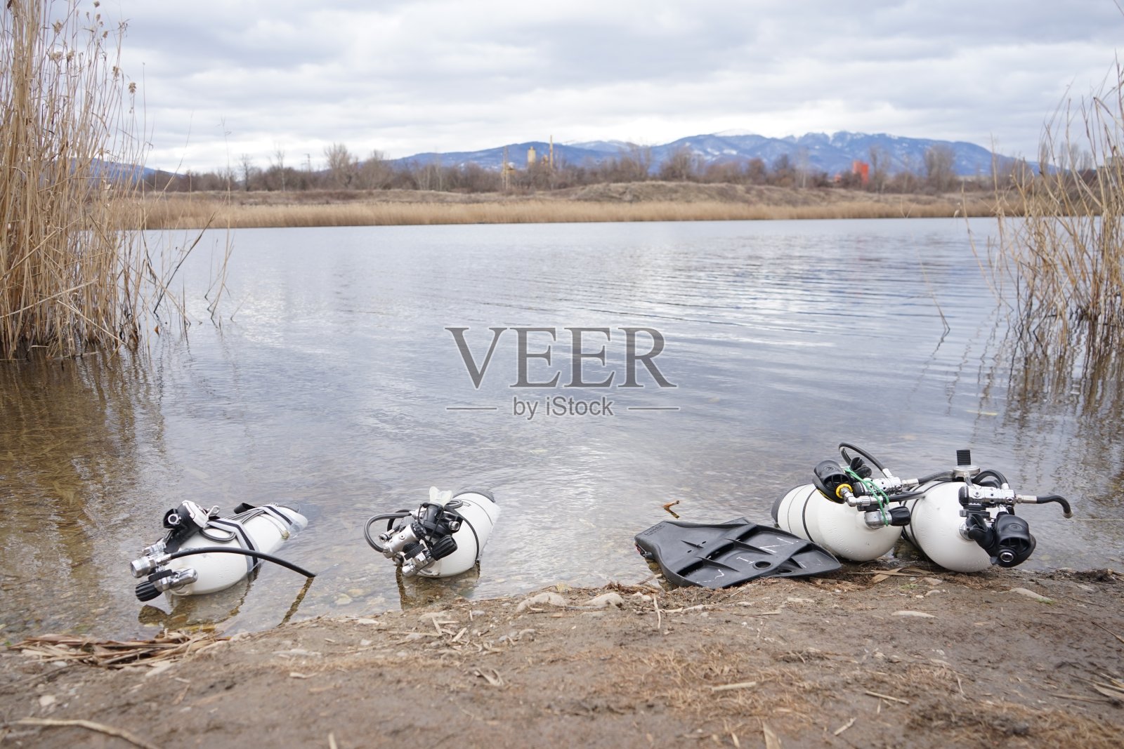 潜水的坦克照片摄影图片