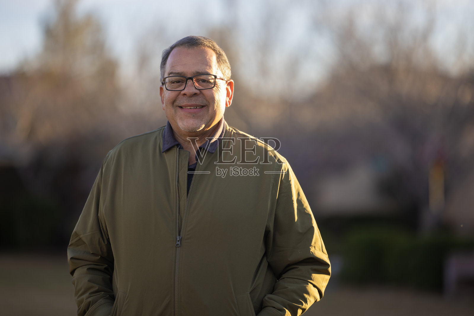 老年人的肖像照片摄影图片